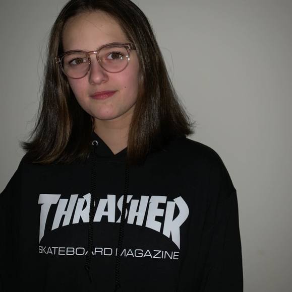 Meet your Posher, Noémie - Picture 1 of 1